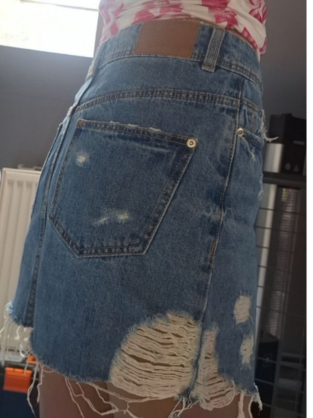 Zara distressed denim mini skirt – size XS - Picture 16 of 16